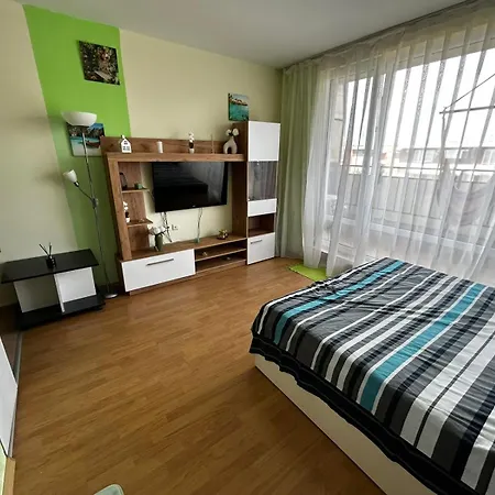 Lägenhet Kiro'ss Flat *